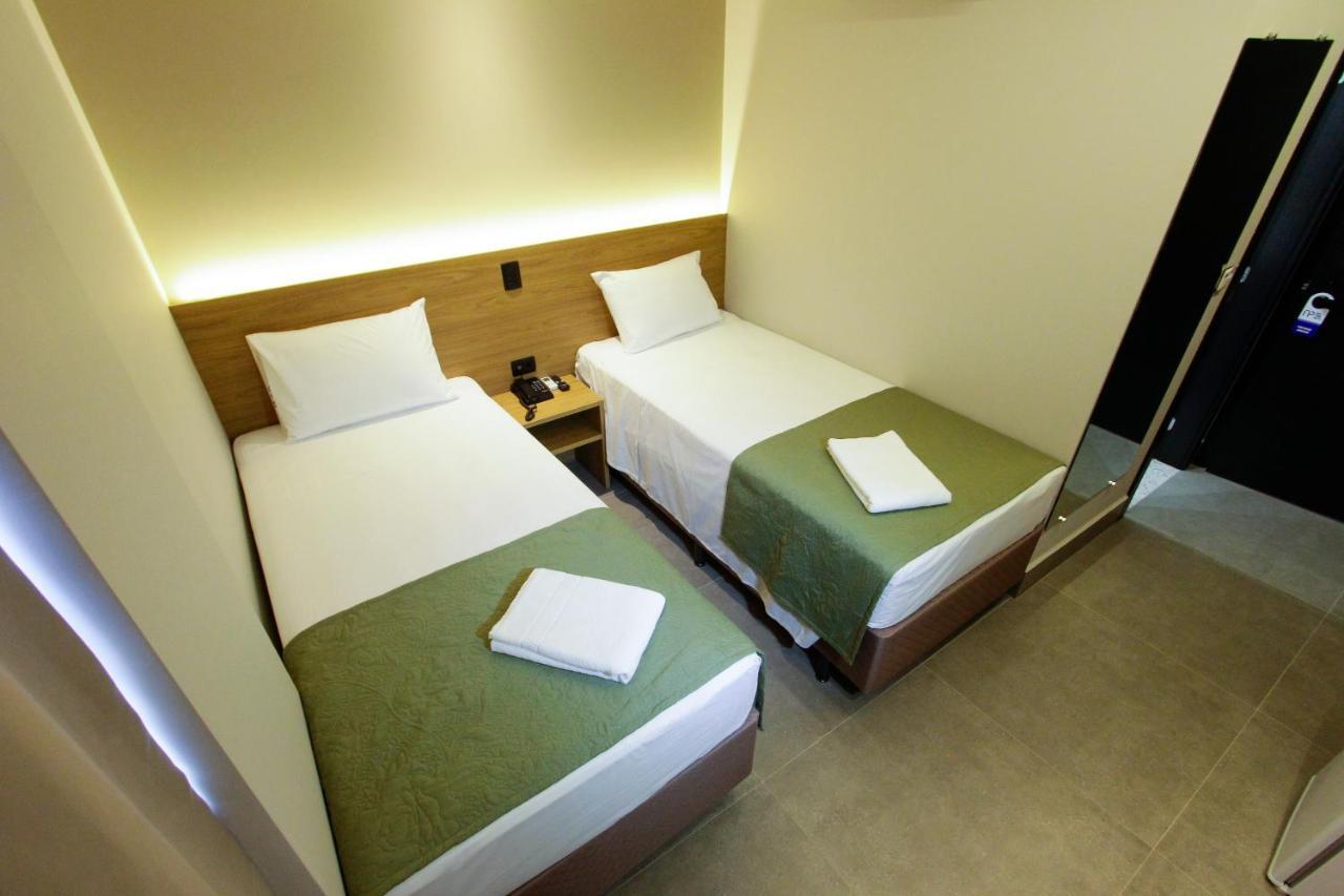 Neo Park Hotel Maringa Exterior photo