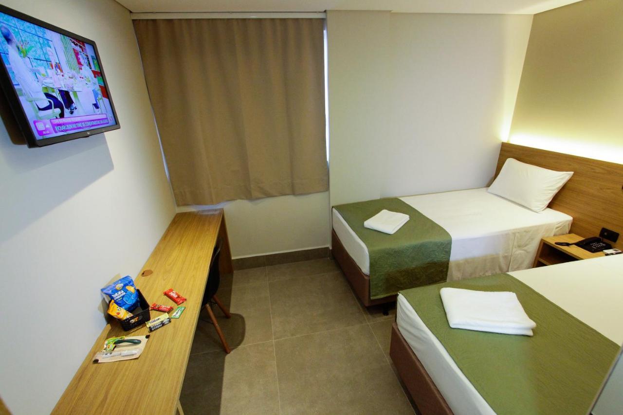 Neo Park Hotel Maringa Exterior photo